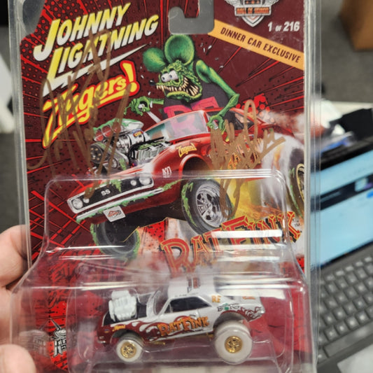 JOHNNY LIGHTNING ZINGERS RAT FINK SS CAMARO DINNER CAR 1 OF 216 WHITE LIGHTNING exlusive signed by 2 JL executives and Lee Allen