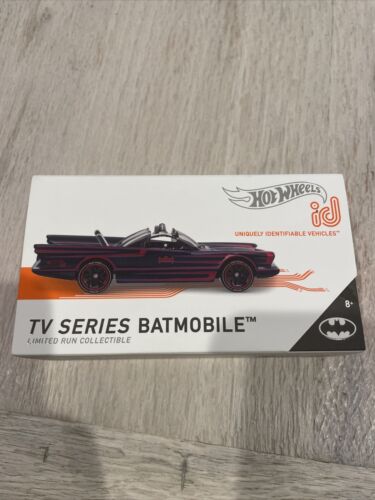 SERIE DE TV BATMOBILE 2019 Hot Wheels id Rojo y Negro FXB25 NUEVO y SELLADO