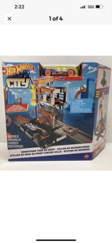 Hot Wheels City Downtown Tune Up Shop Playset con vehículo incluido